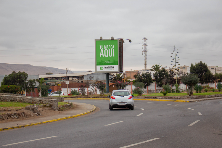 Arica | Rotonda Alcalde Castillo (C. Ibañez) con 18 de Septiembre O- E | Topsite